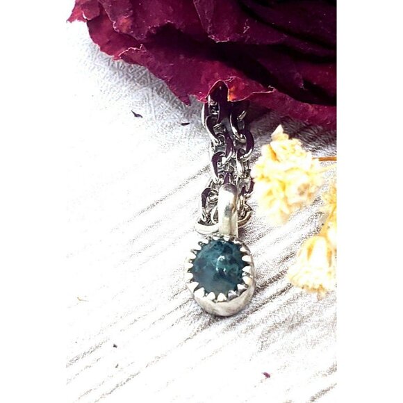 Moss agate sterling silver Necklace mini minimal tiny petite jewelry - Picture 8 of 11